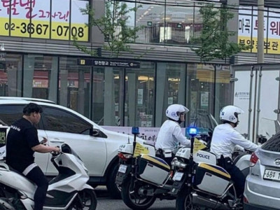 제발 뒤돌아 보 지마 제발...