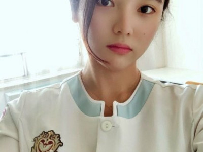 부업으로 피팅모델도 한다는 간호사 처자.jpg