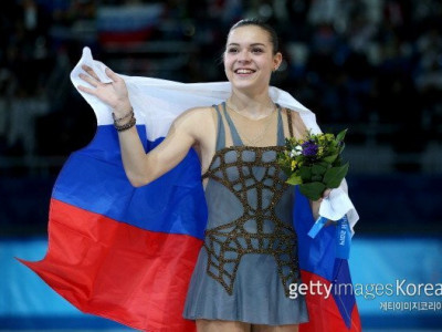 김연아 金 뺏은 소트니코바 “발리예바, 넌 우리의 영웅”