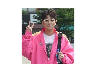 의외로 모범적인 연예인들.jpg