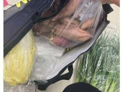 공병 할머니한테 선물 받은 편의점 알바