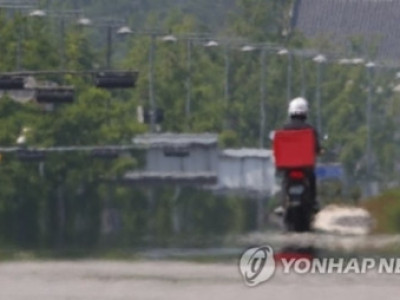 언제 쓰러질 지 몰라…라이더들 기후 실업급여 달라