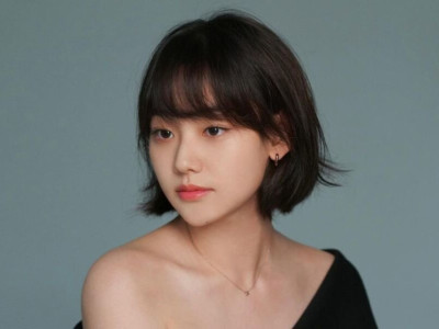 <img src=/images/menu/pop_icon2.jpg> 강미나 새 프로필사진 근황.Jpg