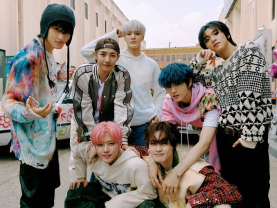 NCT DREAM, 청량 끝판왕…후속곡 '요거트 셰이크' 활동