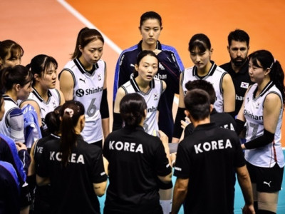한국 여자배구, 끝없는 추락... 베트남에 '충격' 역전패