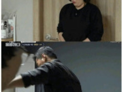 딸이 물리던 말던 항상 개편만 드는 엄마