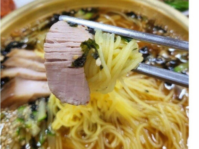 곱배기 시키는 사람때문에 속상한 국수집 사장.jpg
