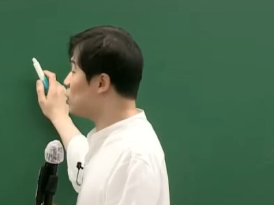 공무원 인강 강사가 말하는 충주시 유튜브가 성공한 이유.jpg