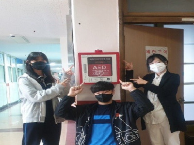 하굣길에 심폐소생술로 시민 구한 중학생들 [따뜻했슈]