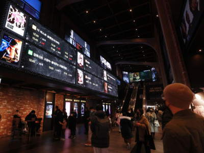 극장요금 인하 신호탄?..11월말부터 매주 수요일 7천원 논의中