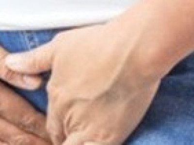 인티] 여자친구가 질염에 걸리자 급발진하는 남자친구.jpg