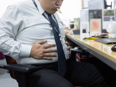비만해도 살 안 빼는 한국 남자 vs 저체중인데 다이어트 하는 한국 여자