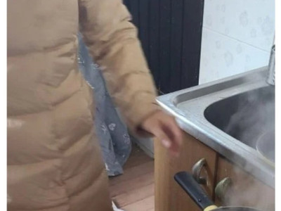 당근하다가 파키스탄 유학생 혼자 사는 집에 왔네요.jpg